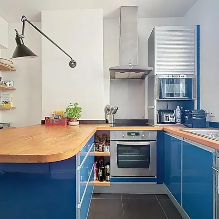 Beautiful 2-room In The Marais * Parijs