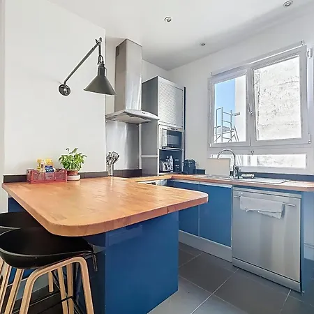 Beautiful 2-room In The Marais